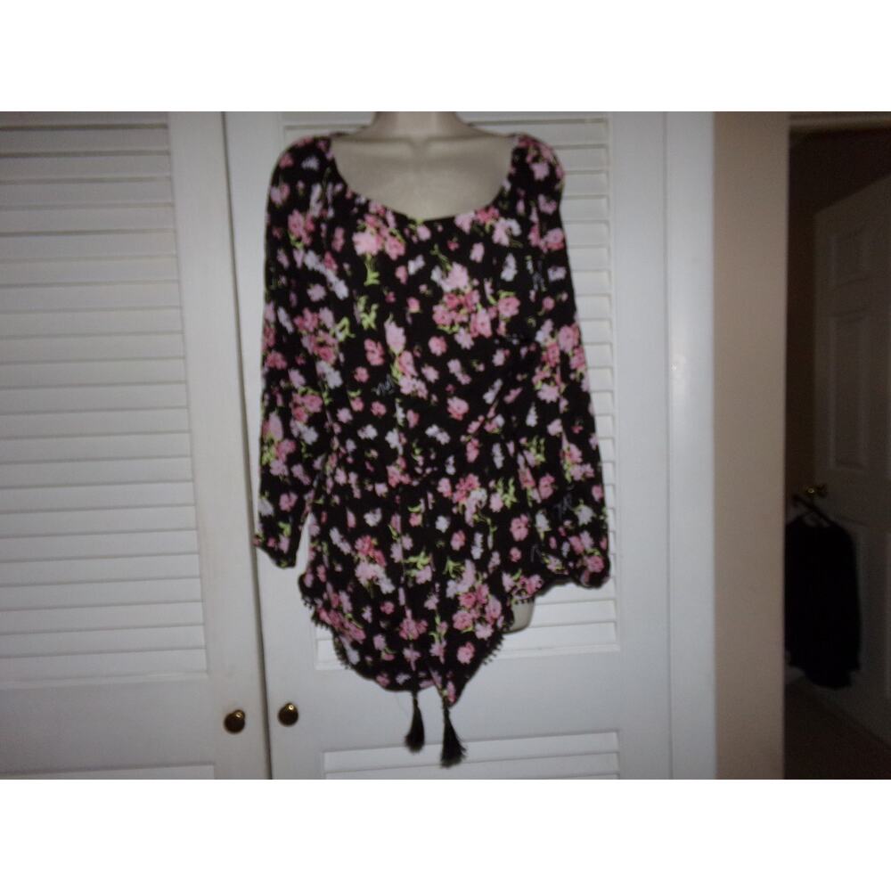 Victoria's Secret black w pink floral long sleeved romper‎ L fringe hem